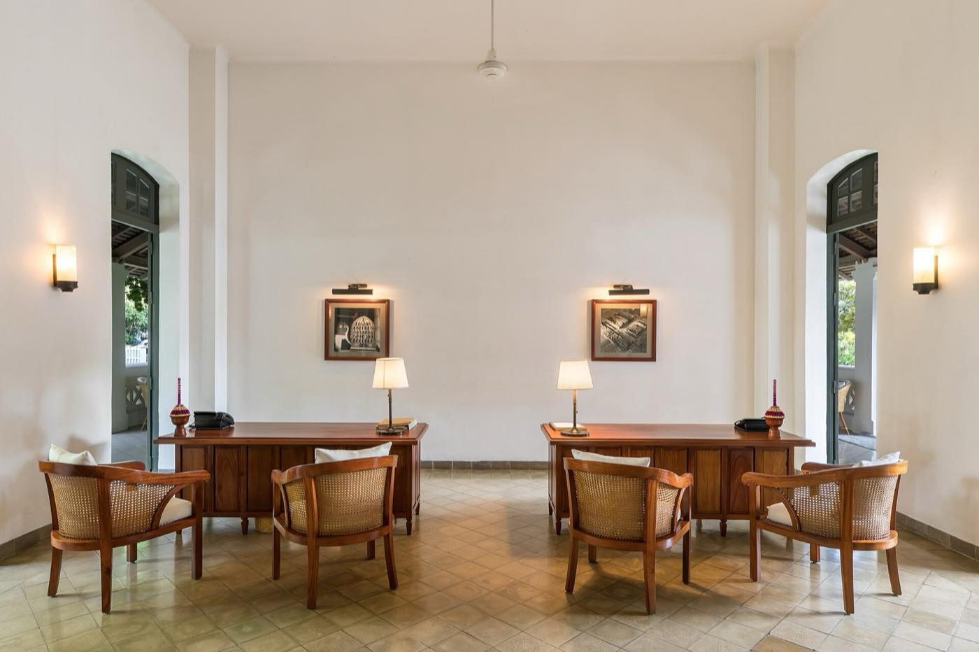 The reception desk inside Hotel Meghauli Safari
